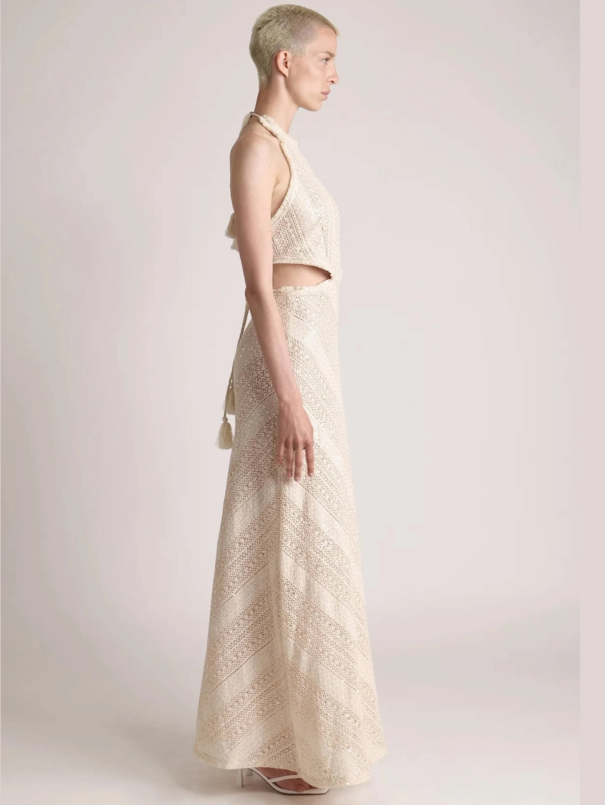 Long dress in lace and sequins Avena