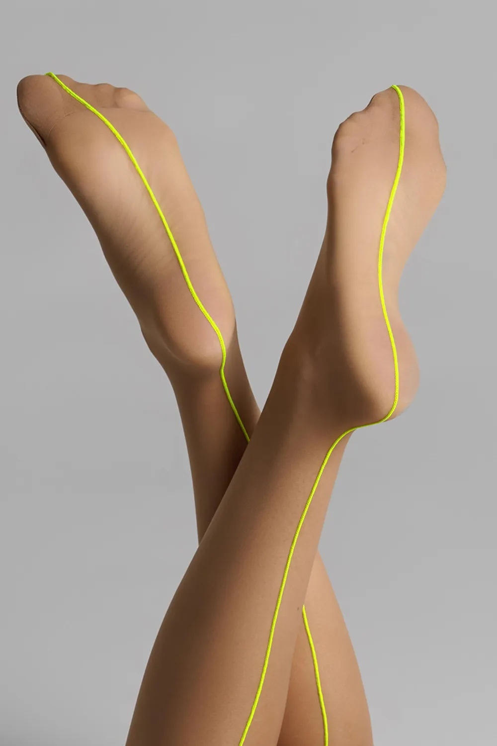 Nude Cut & Curled Yellow Seam Stockings 20 Denier