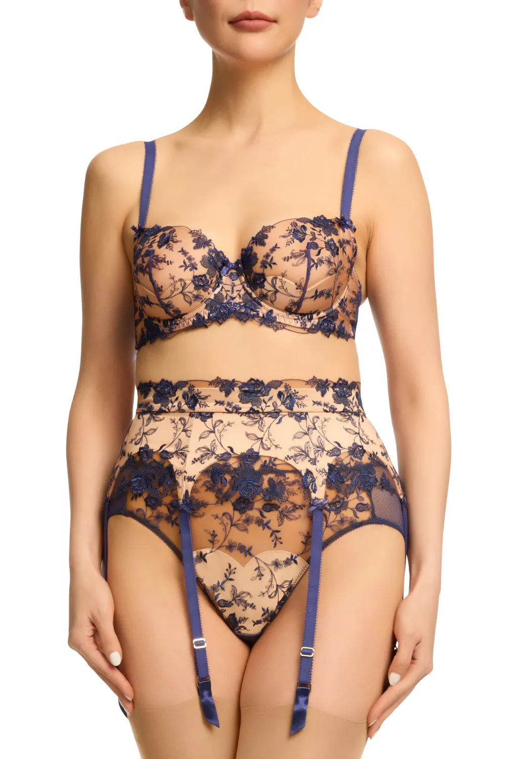 Victresse Balconette Bra in After Dark